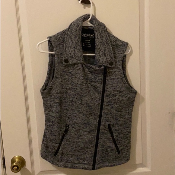 CK puffer like sweater vest - Picture 1 of 6